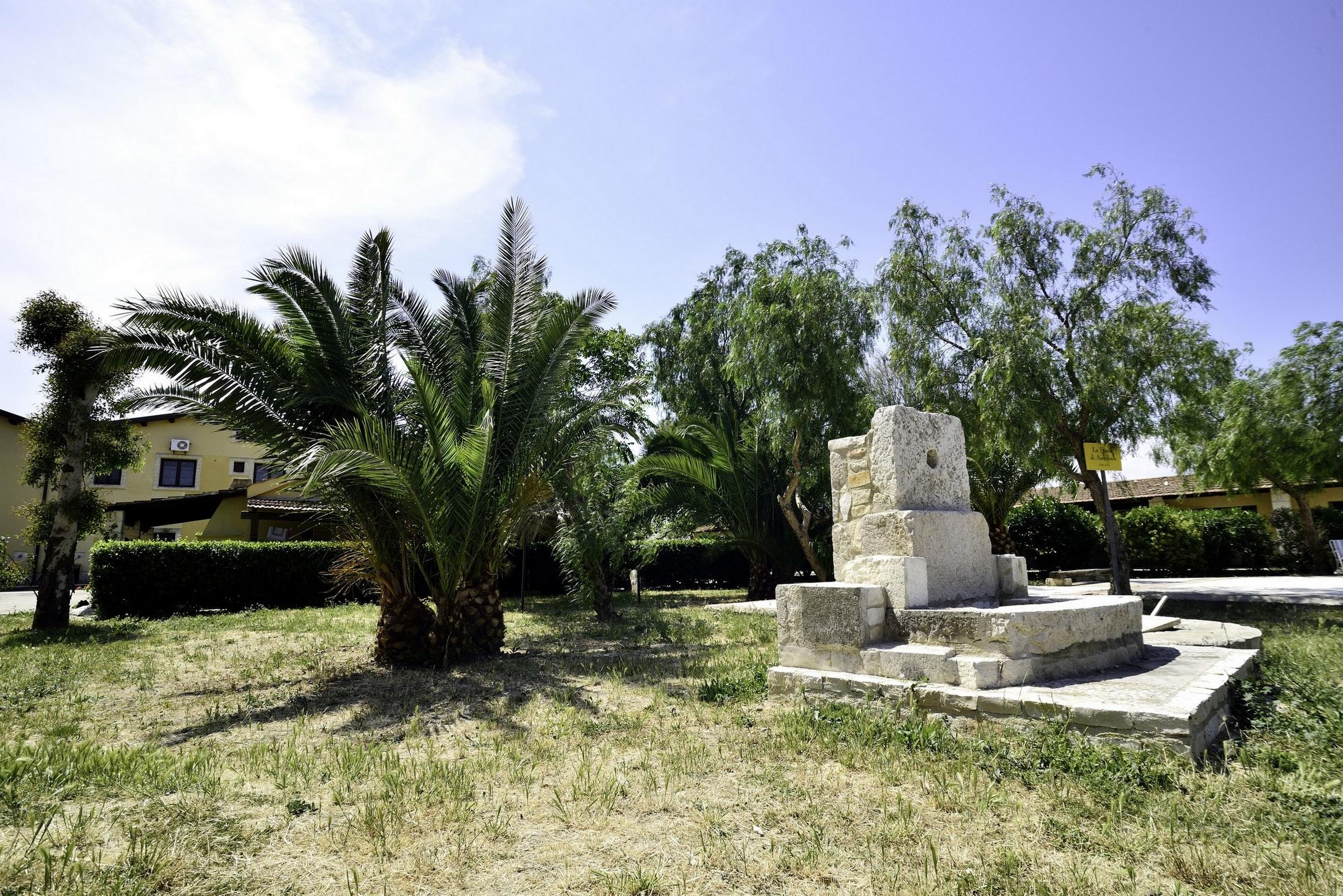 Hotel Tenuta San Francesco Барлета Екстериор снимка