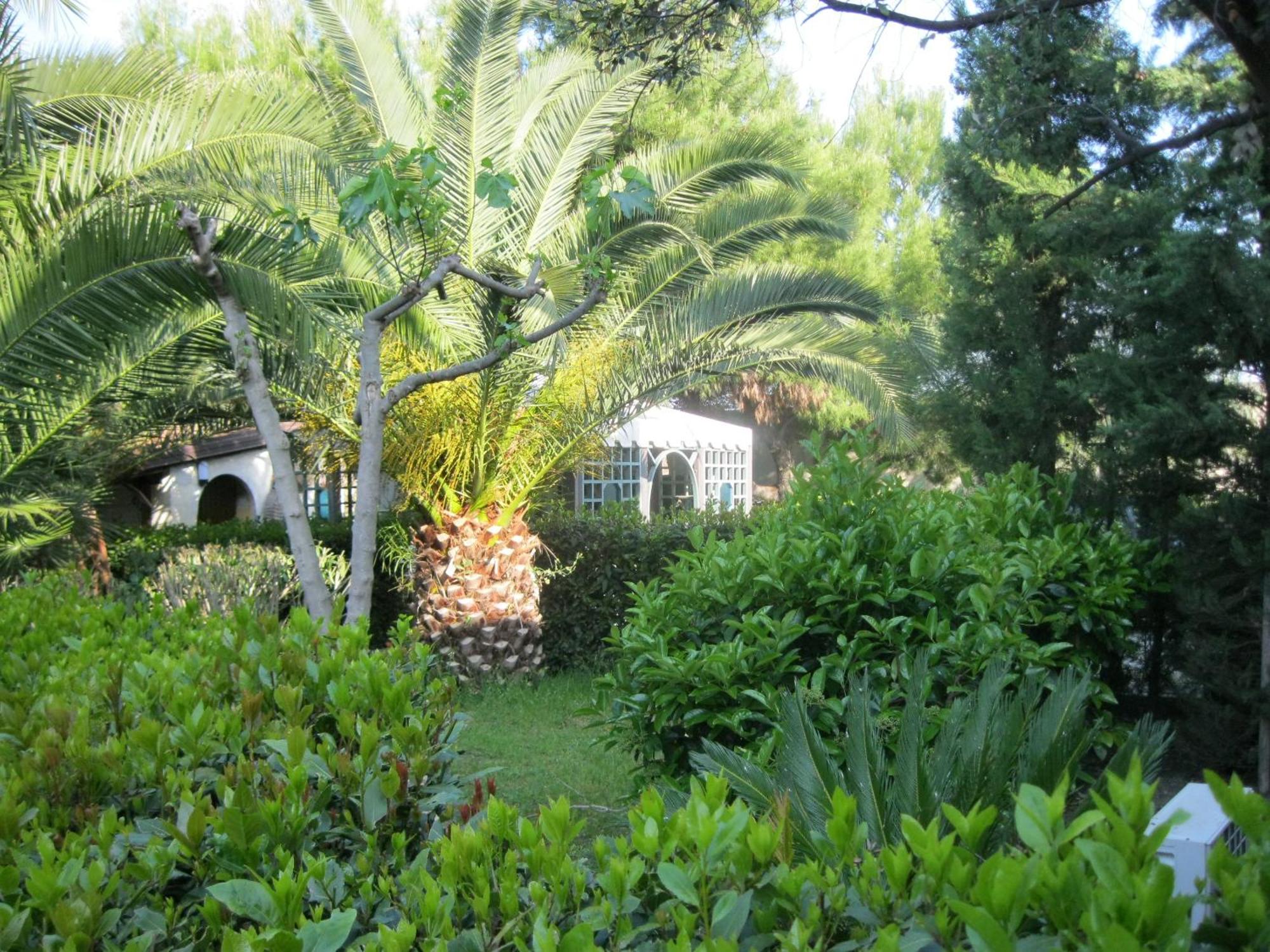 Hotel Tenuta San Francesco Барлета Екстериор снимка