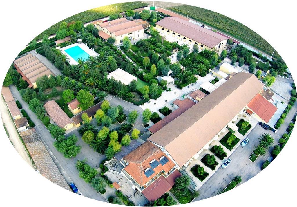Hotel Tenuta San Francesco Барлета Екстериор снимка